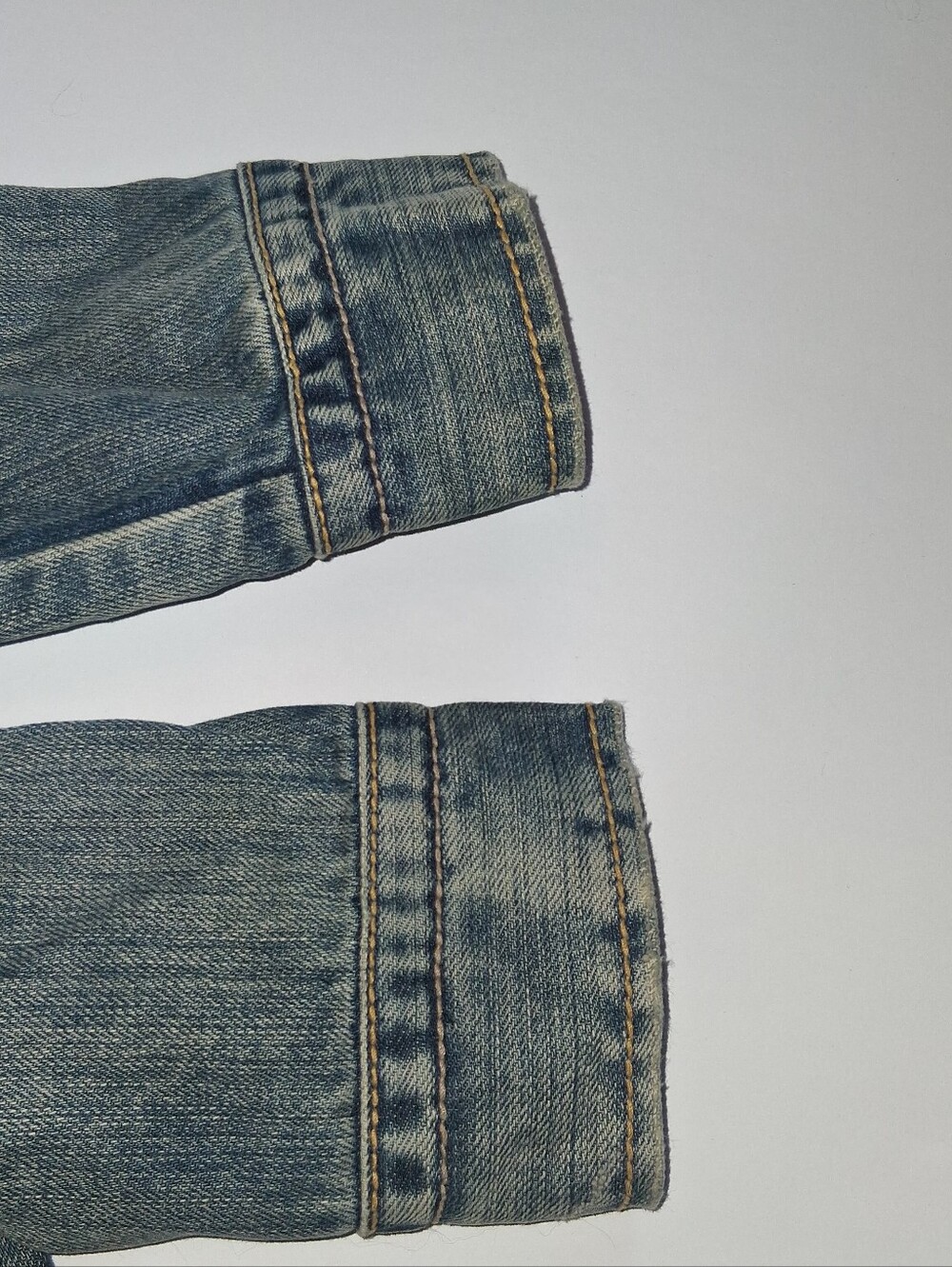 Jimmy'z Classic Light Wash Distressed Denim Jacket - Blue Womens Size S - Picture 15 of 15